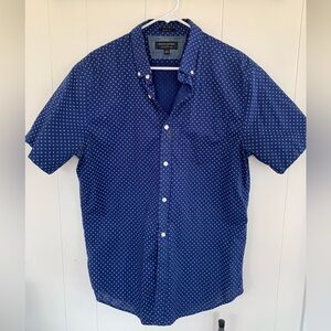 Banana Republic Men's Blue Short Sleeve Shirt